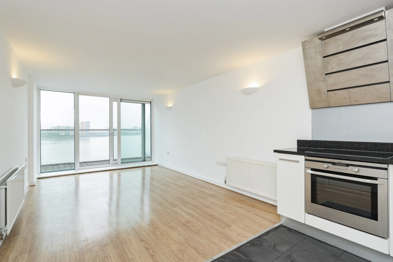 2 bedrooms apartments/flats to sale in Argyll Road, Woolwich-image 3