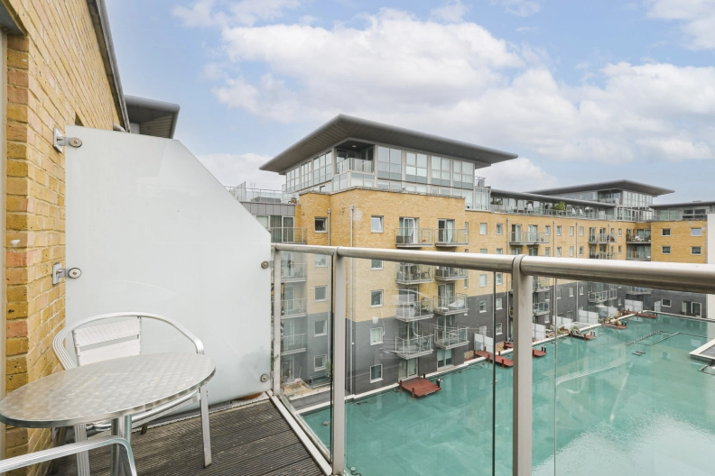 2 bedrooms apartments/flats to sale in Argyll Road, Royal Arsenal-image 2