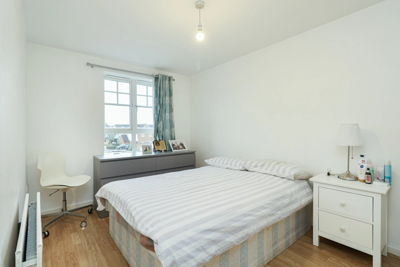 2 bedrooms apartments/flats to sale in Greenhaven Drive, Thamesmead-image 4