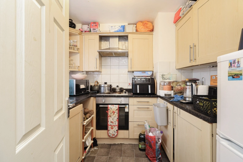 2 bedrooms apartments/flats to sale in Martins Place, Thamesmead-image 4