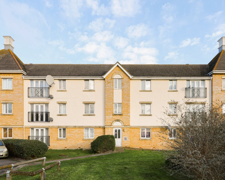 2 bedrooms apartments/flats to sale in Martins Place, Thamesmead-image 1