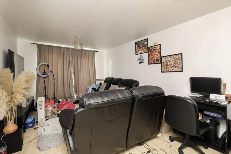 2 bedrooms apartments/flats to sale in Martins Place, Thamesmead-image 8