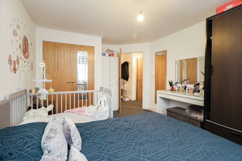 1 bedroom apartments/flats to sale in Brook Square, Woolwich-image 11