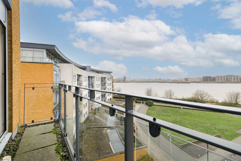 2 bedrooms apartments/flats to sale in Tideslea Path, Woolwich-image 7