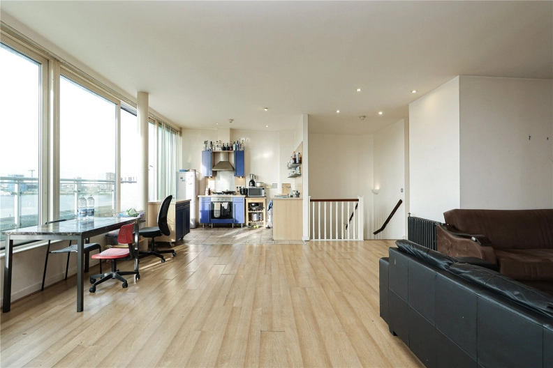 3 bedrooms apartments/flats to sale in Hopton Road, Royal Arsenal-image 9