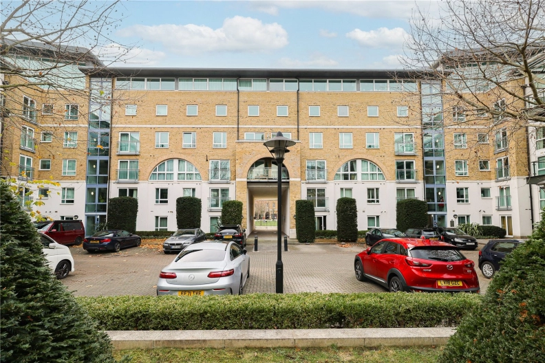 3 bedrooms apartments/flats to sale in Hopton Road, Royal Arsenal-image 7