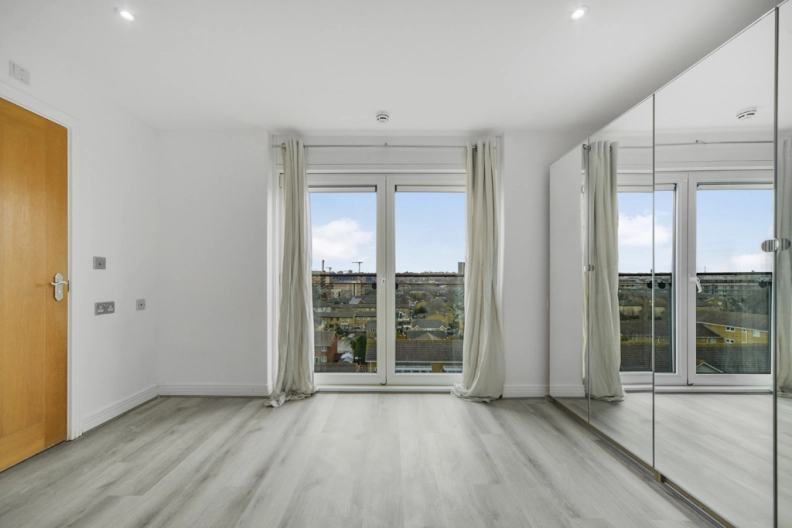 2 bedrooms apartments/flats to sale in Erebus Drive, Woolwich-image 13