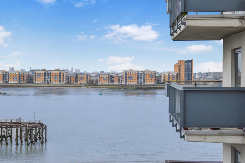 2 bedrooms apartments/flats to sale in Erebus Drive, Woolwich-image 16