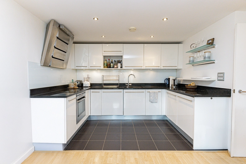 2 bedrooms apartments/flats to sale in Argyll Road, Royal Arsenal-image 3