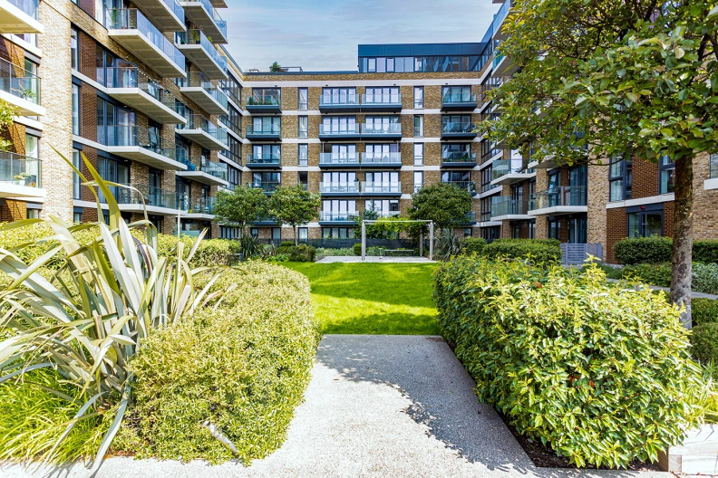 2 bedrooms apartments/flats to sale in Victory Parade, Woolwich-image 9