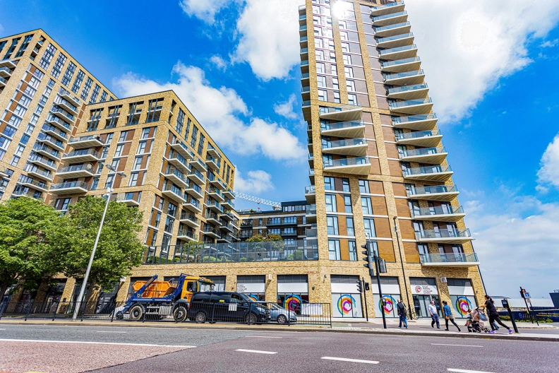 2 bedrooms apartments/flats to sale in Victory Parade, Woolwich-image 17