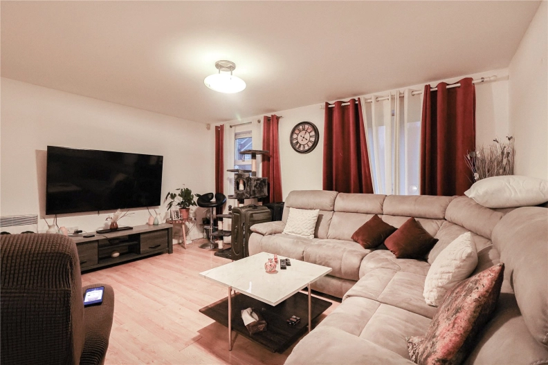 2 bedrooms apartments/flats to sale in Brook Square, Woolwich-image 2