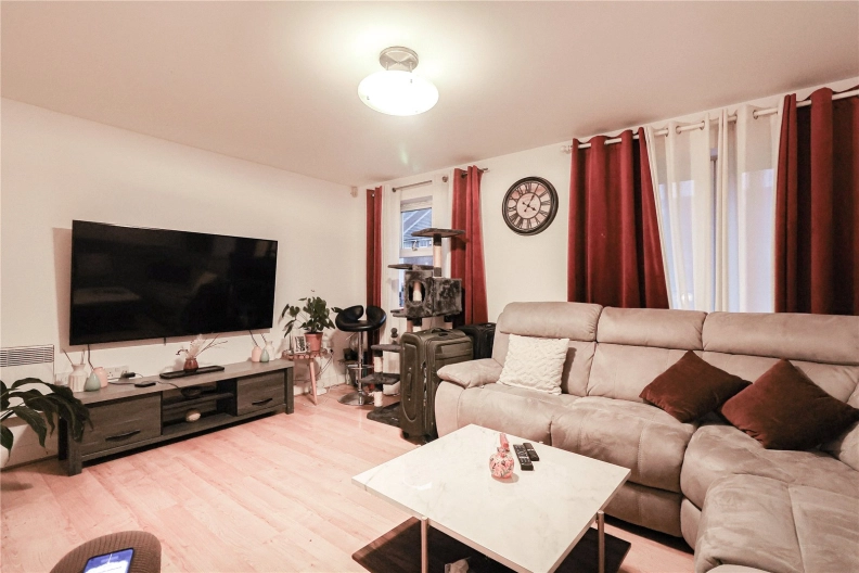 2 bedrooms apartments/flats to sale in Brook Square, Woolwich-image 8