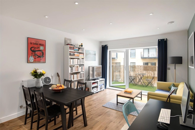 1 bedroom apartments/flats to sale in Rolfe Terrace, Woolwich-image 1