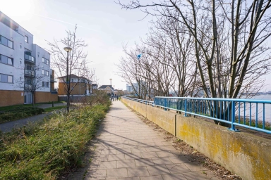 Tideslea Path, Woolwich SE28 image 19